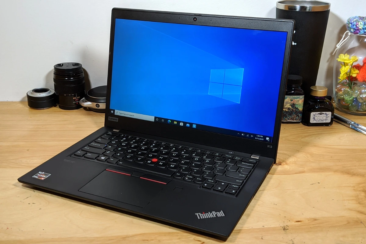 Lenovo ThinkPad X13 G6 AMD